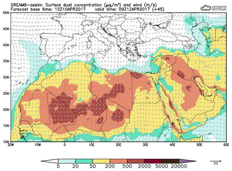 Surface dust concentration and wind at T33