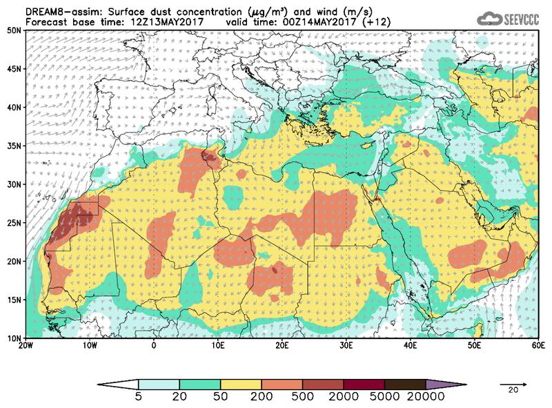 Surface dust concentration and wind at T00