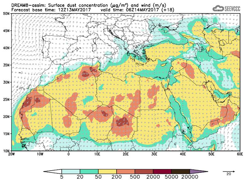 Surface dust concentration and wind at T06