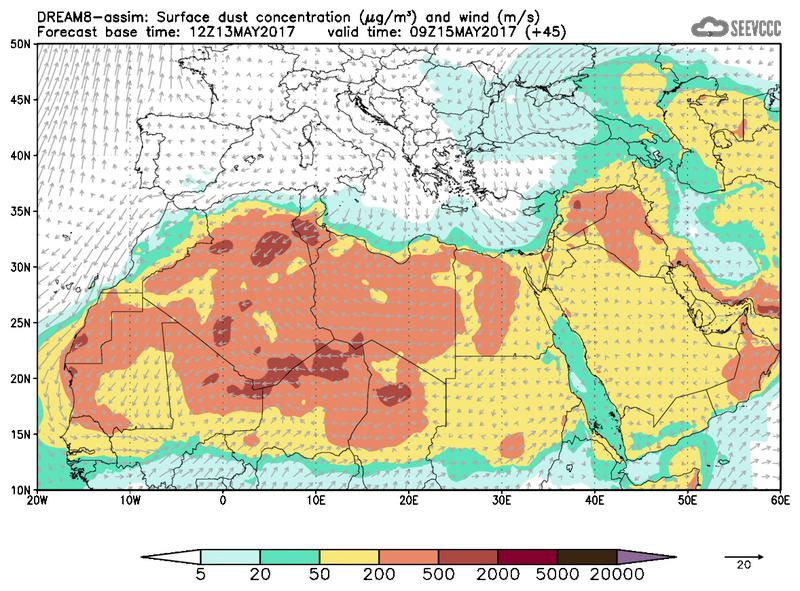 Surface dust concentration and wind at T33